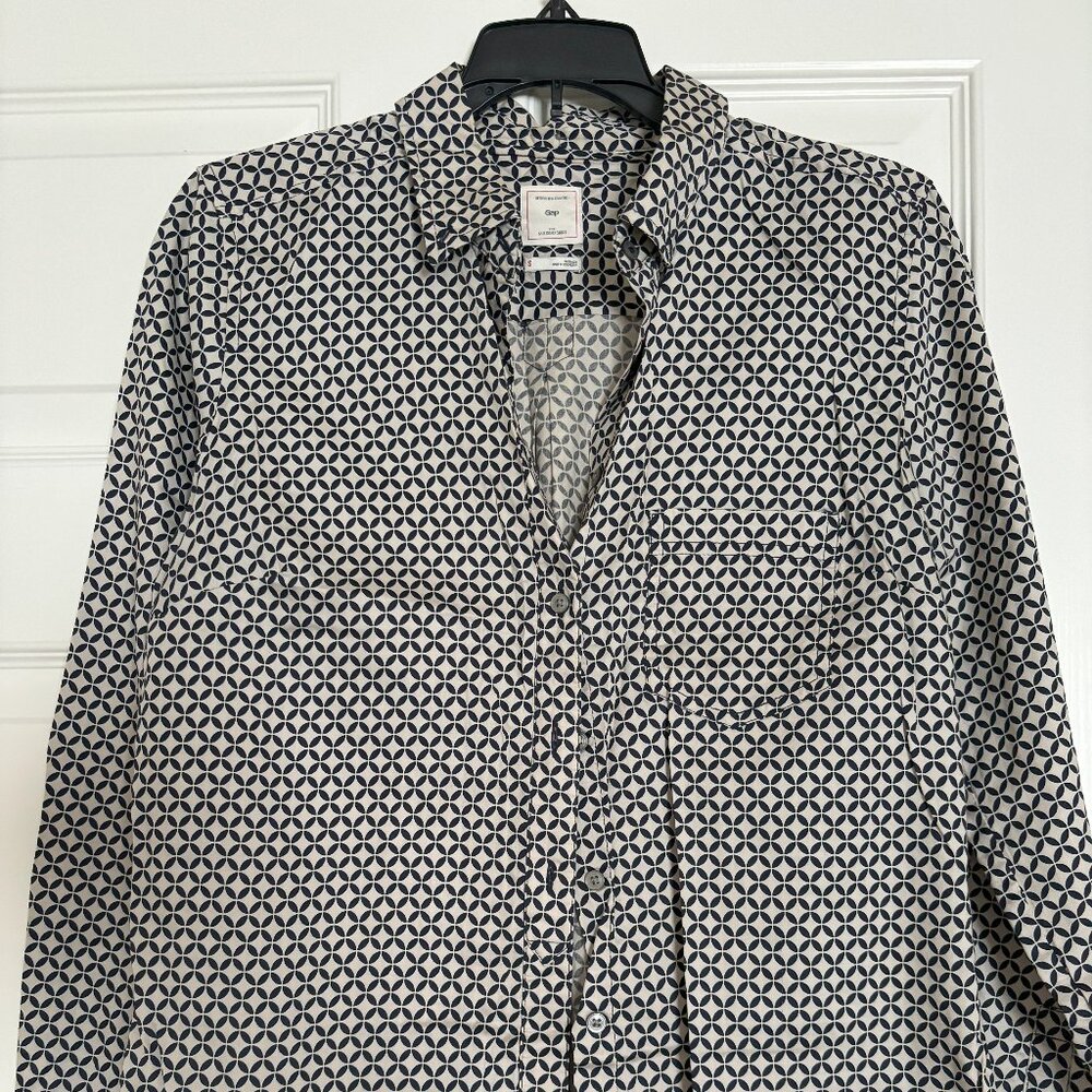 Gap 100%cotton Button Down Shirt Size S